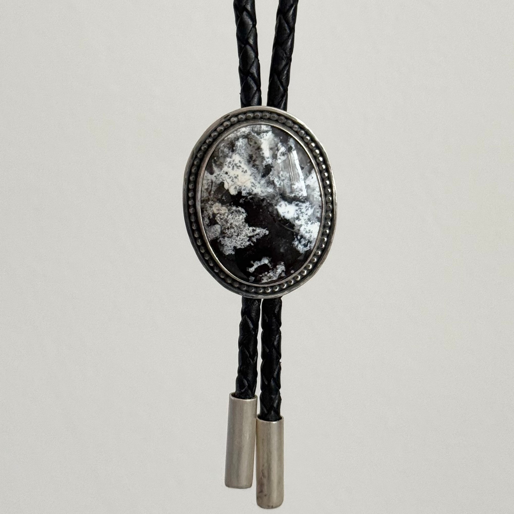 Sheep Spring Agate Leather Bolo